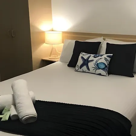 Abu Dhabi Centre - Unique Room